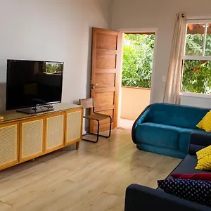 Apartamento Com Jeito De Casa Recem-reformado , São Paulo Brasil